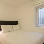 Lägenhet Guestready - Modern 2-bedroom In Cedofeita
