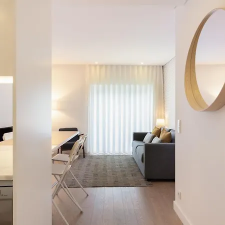 Апартаменты Guestready - Modern 2-bedroom In Cedofeita