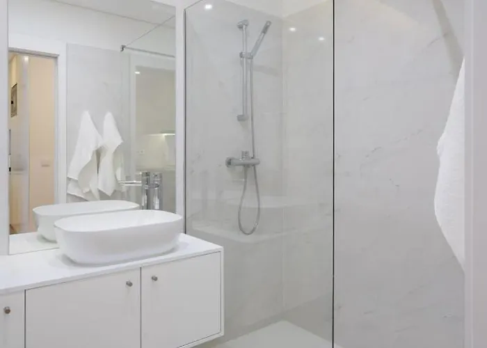 Guestready - Modern 2-bedroom In Cedofeita アパート ポルト