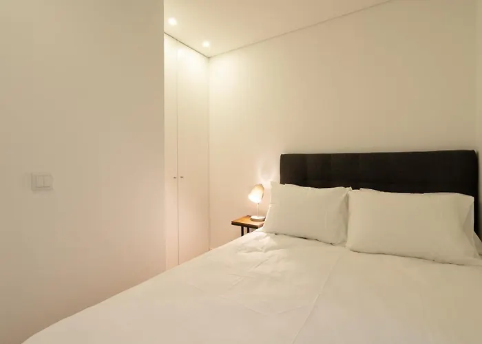 Guestready - Modern 2-bedroom In Cedofeita * ポルト