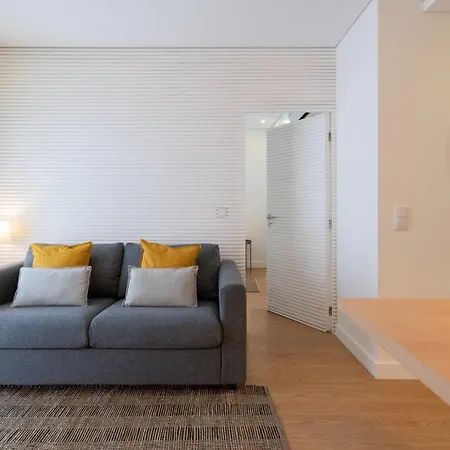 アパート Guestready - Modern 2-bedroom In Cedofeita ポルト